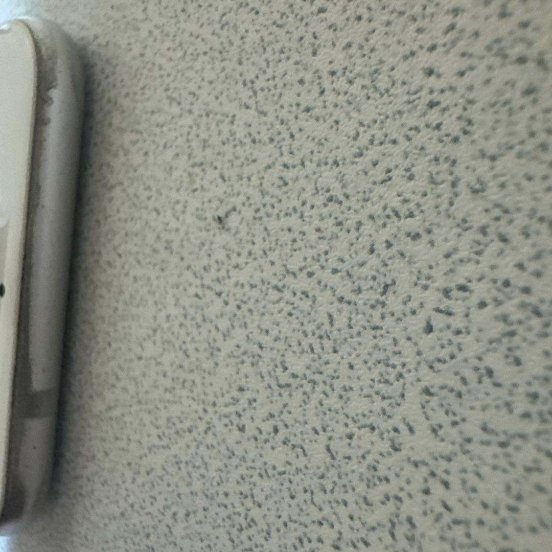 良品！Apple iPhone 8 本体 バッテリー84%