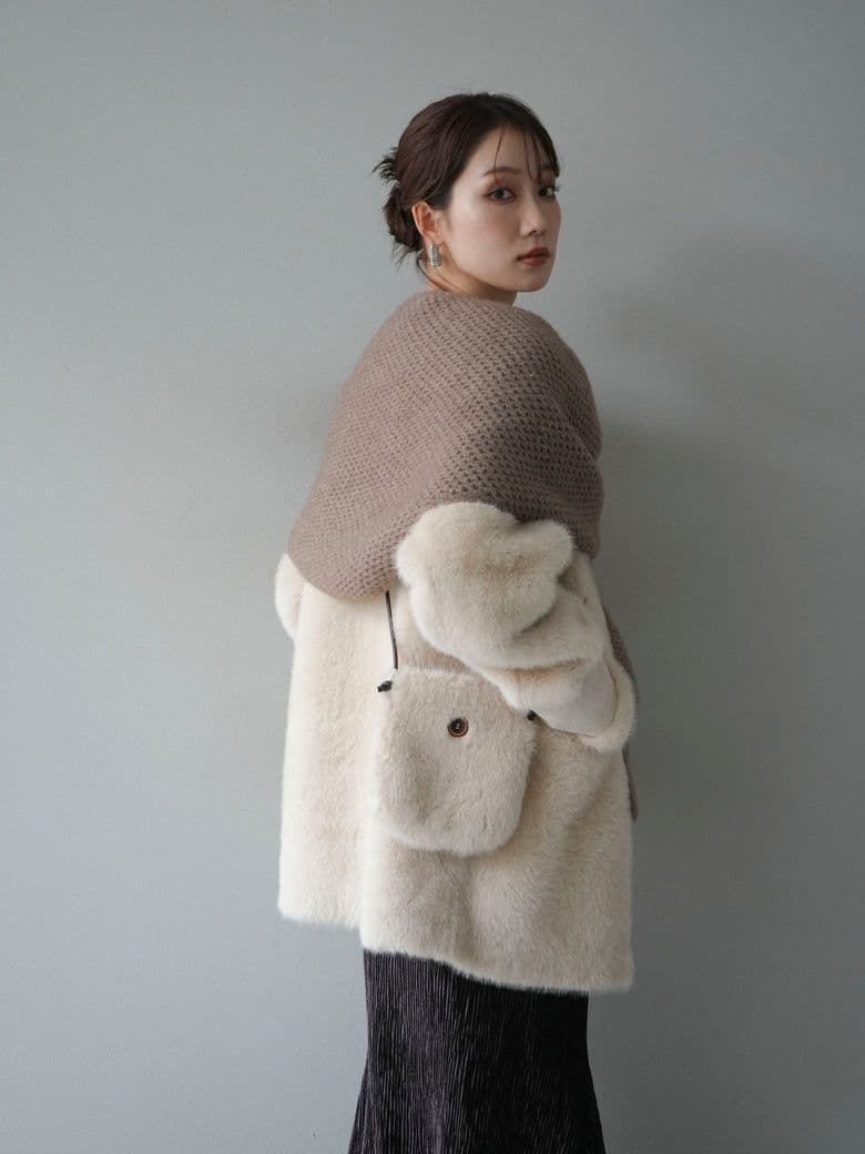 【ラスト】Lumier リュミエ同型 バック付きエコファーコート アイボリー