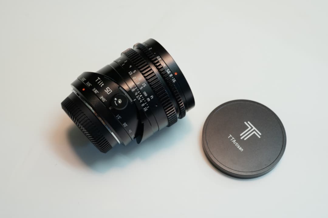 TTArtisan 50mm F1.2 Tilt　単焦点レンズ