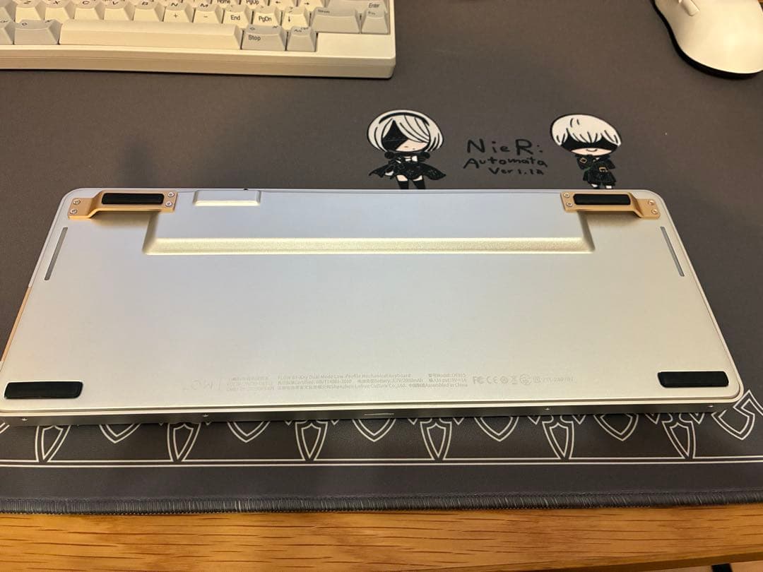 Lofree Flow 84-Key ロープロファイルキーボード