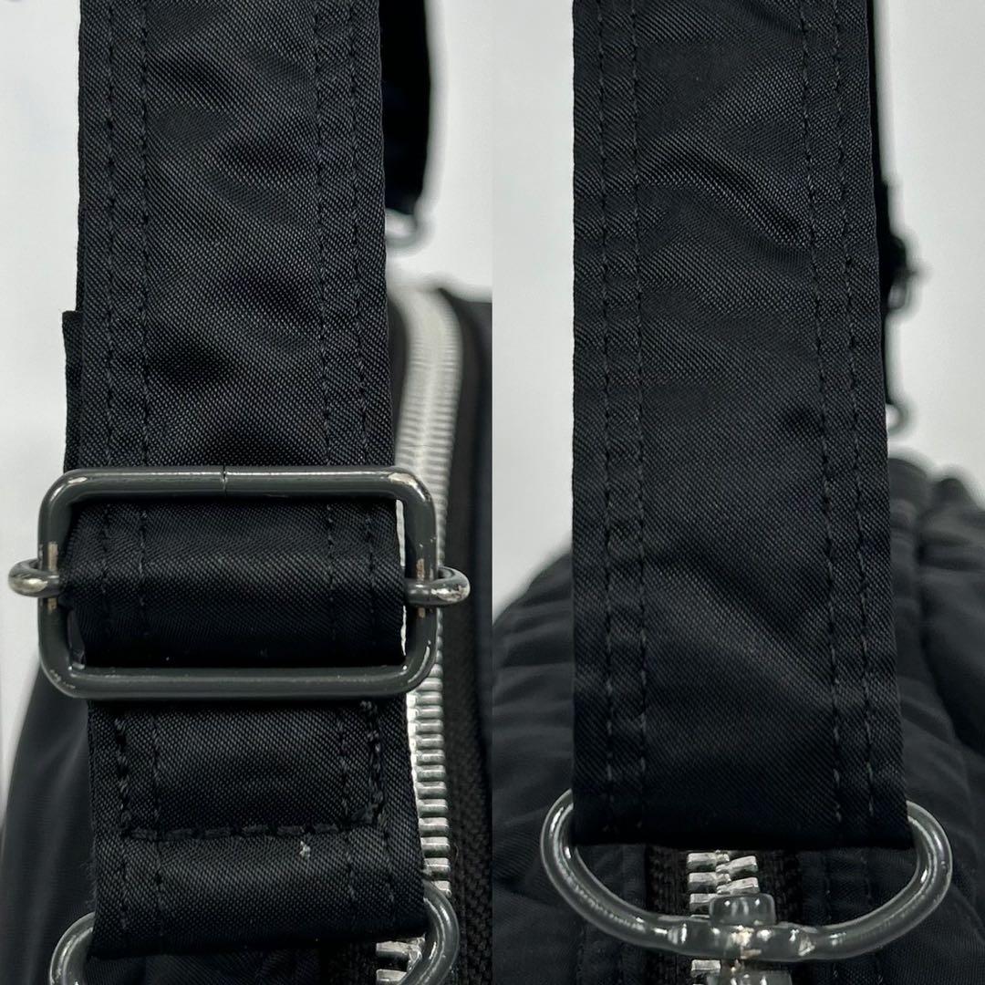 【極美品】ポーター タンカー ショルダーバッグ ボディバッグ ナイロン 三日月型