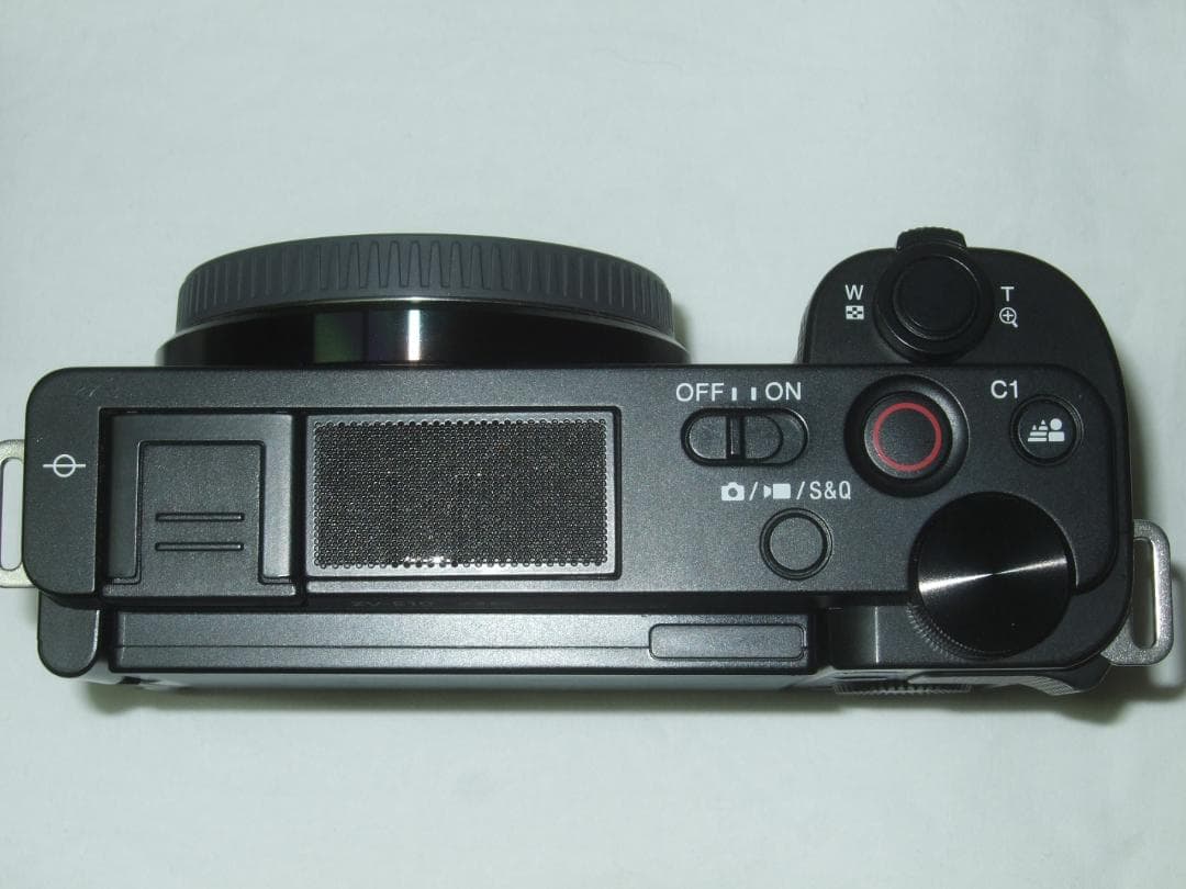 ZV-E10／レンズ SEL16F28／シューティンググリップGP-VPT2BT