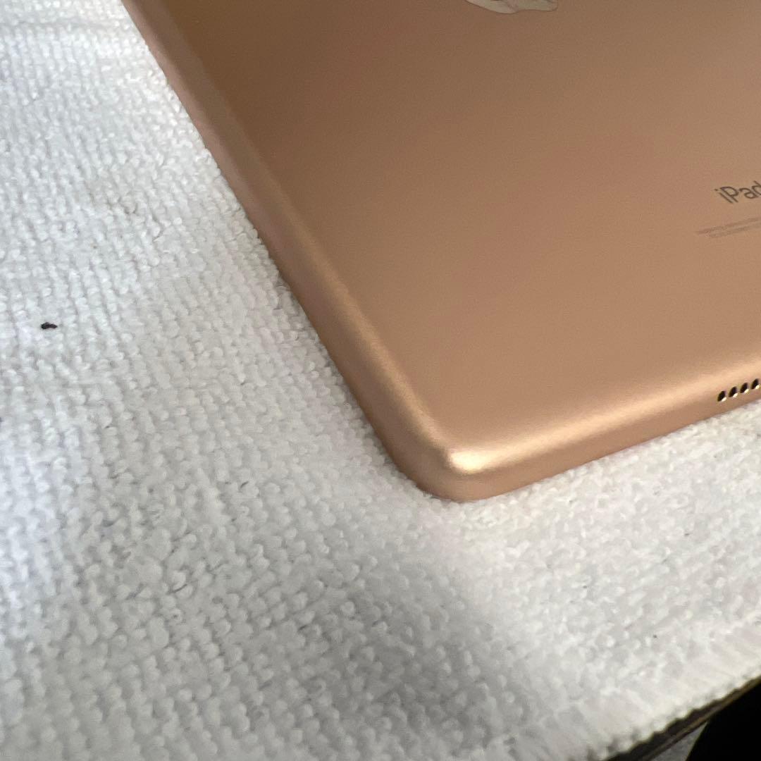 Apple iPad (第6世代) 32GB ゴールド Wi-Fiモデル