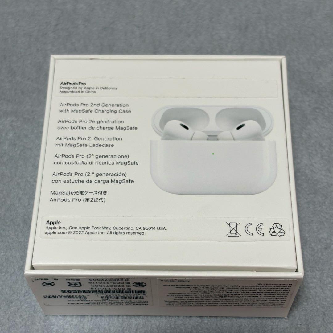 AirPods Pro 第2世代 lightning ESRケース付属