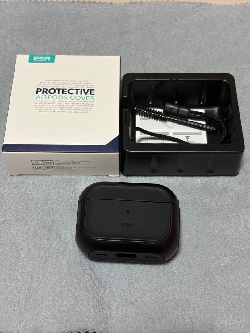 AirPods Pro 第2世代 lightning ESRケース付属