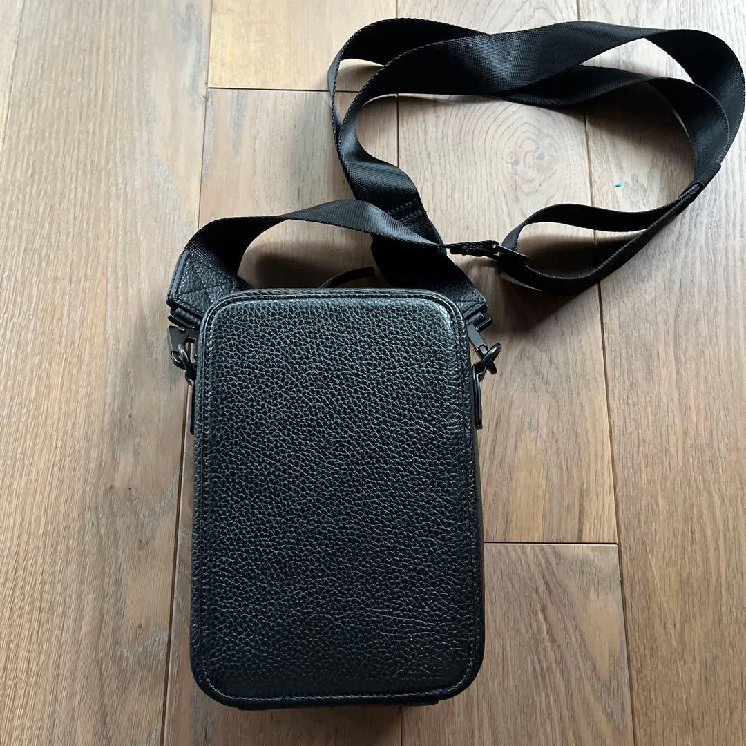 GRAMS(28) 173 モバイル・クロスボディバッグ　グラムス　ブラック