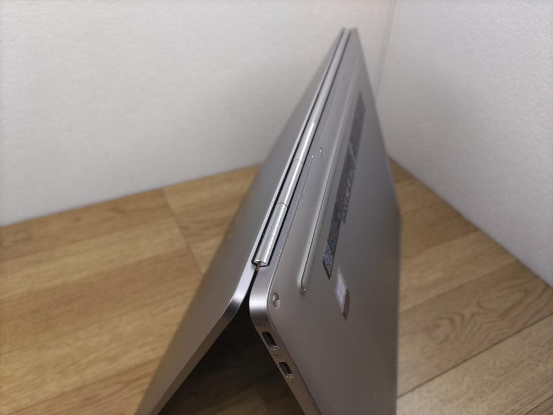 JS：EliteBook Folio Win11 m3 SSD Office