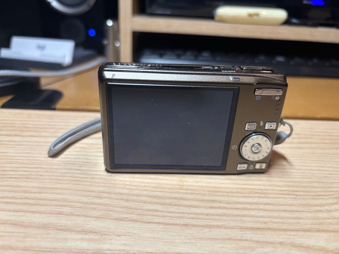正常動作美品　Nikon COOLPIX S700
