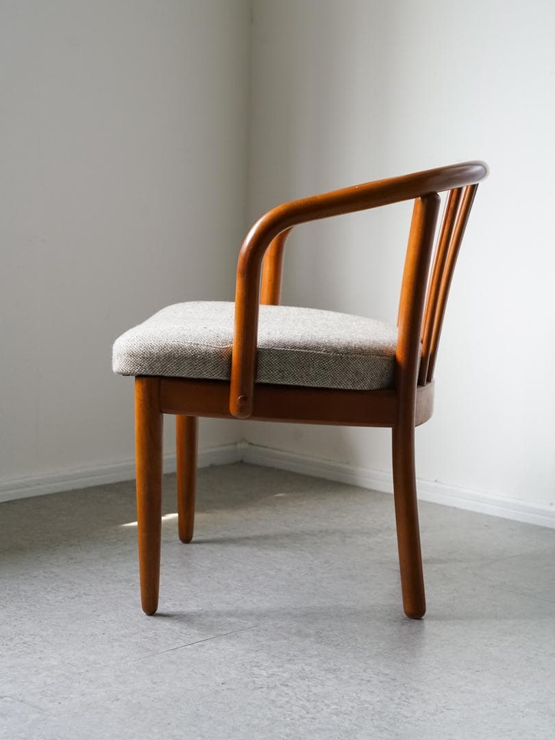 【アン】karimoku オールドカリモク vintage アームチェア