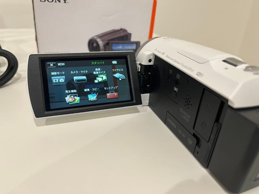 18年製　SONYビデオカメラHDR-CX680三脚付き