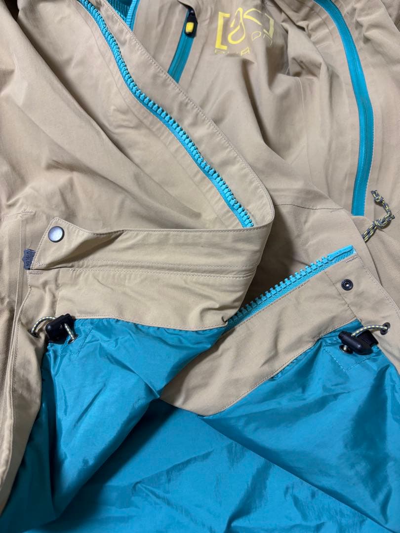 Burton [ak] GORE-TEX スノーボードジャケット　Mens