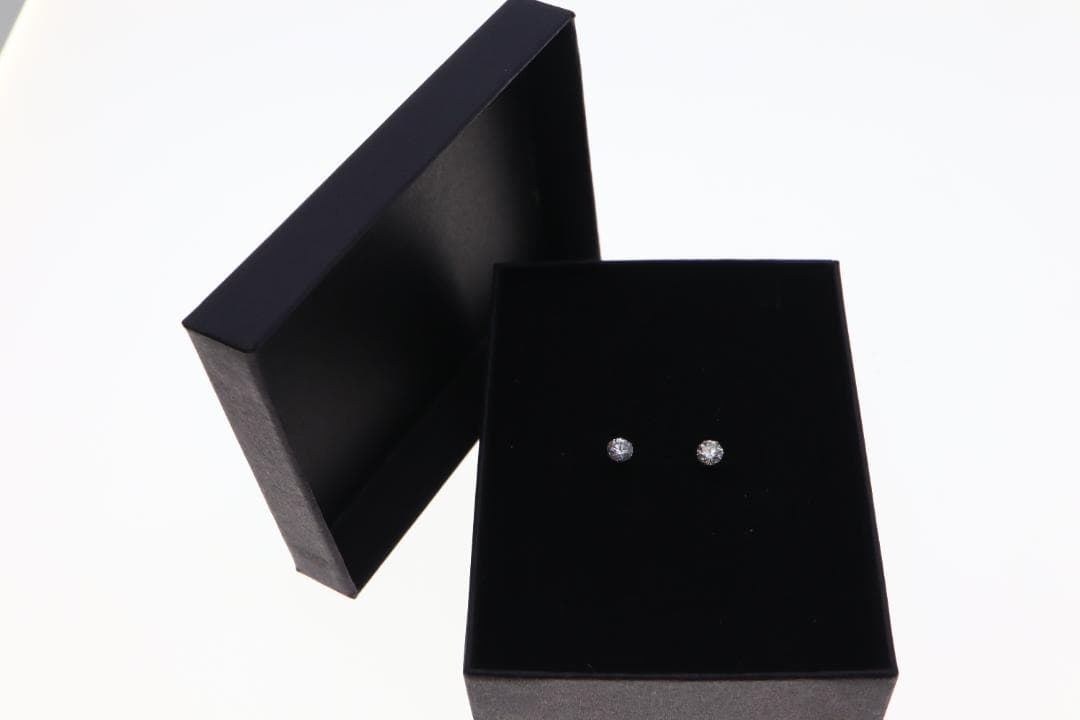 Pt900ダイヤモンドピアス 0.707ct D SI2 EX(H&C) 鑑定書