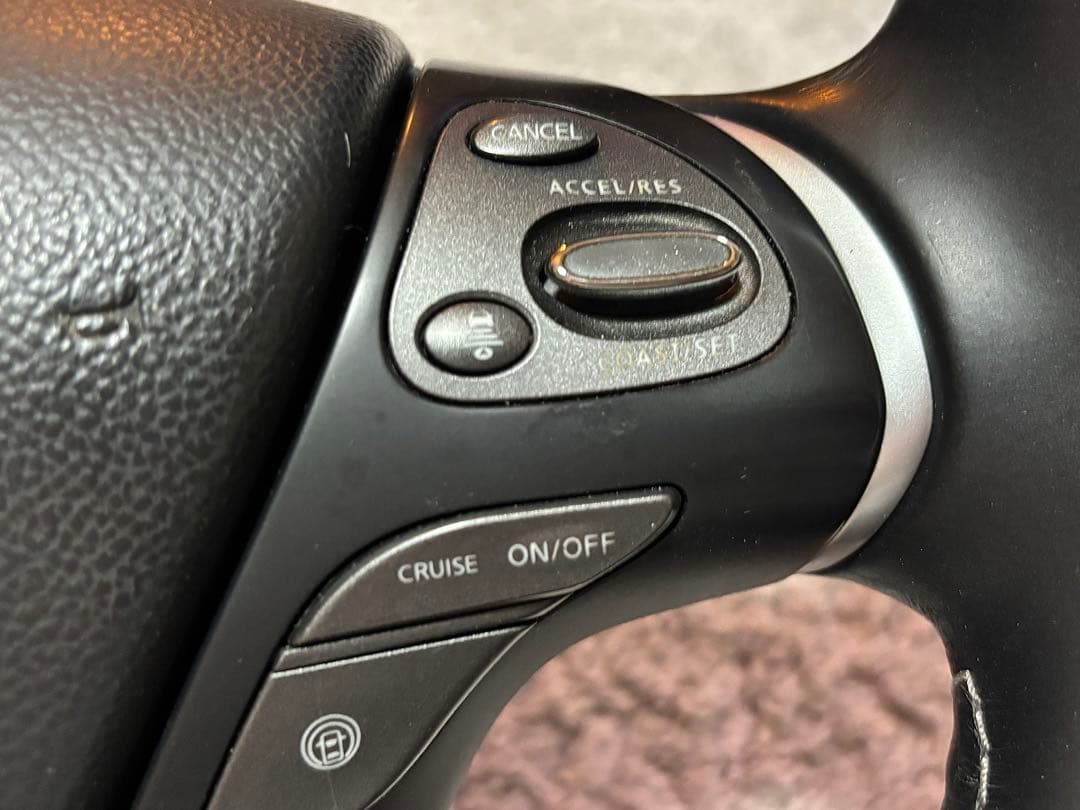 Y51 フーガ純正ステアリング　シーマハイブリッド共有　業者リペア済み