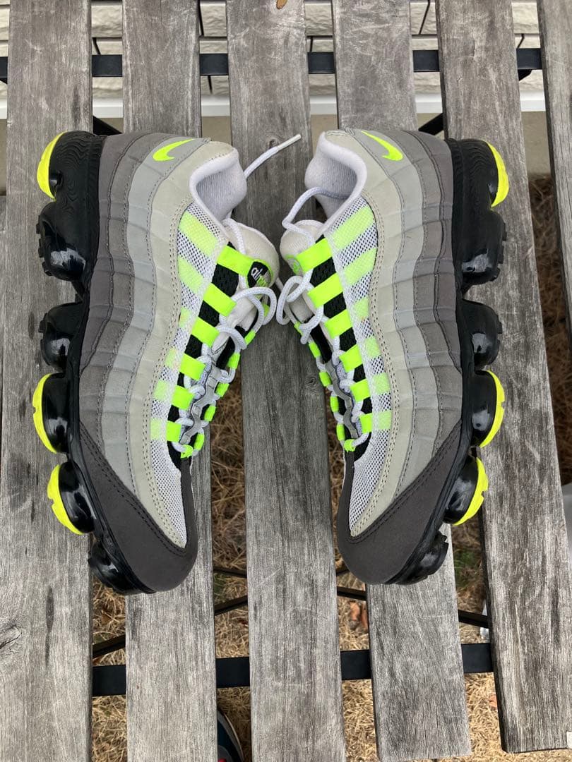 ロペス！NIKEナイキヴェイパーマックスエアマックス95レトロイエロー