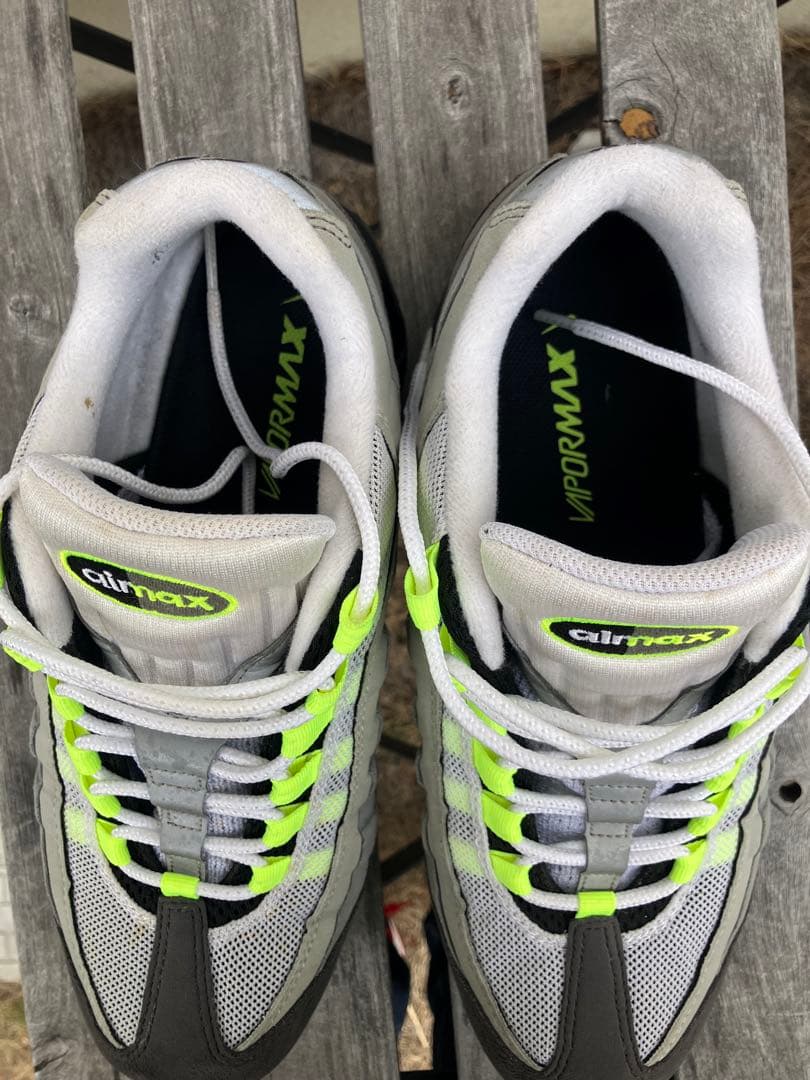 ロペス！NIKEナイキヴェイパーマックスエアマックス95レトロイエロー