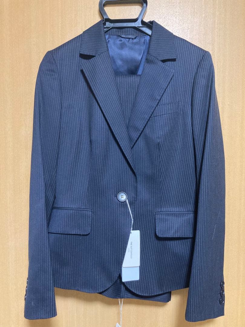 新品未使用　SUIT COMPANY 紺　ストライプ　パンツスーツ上下