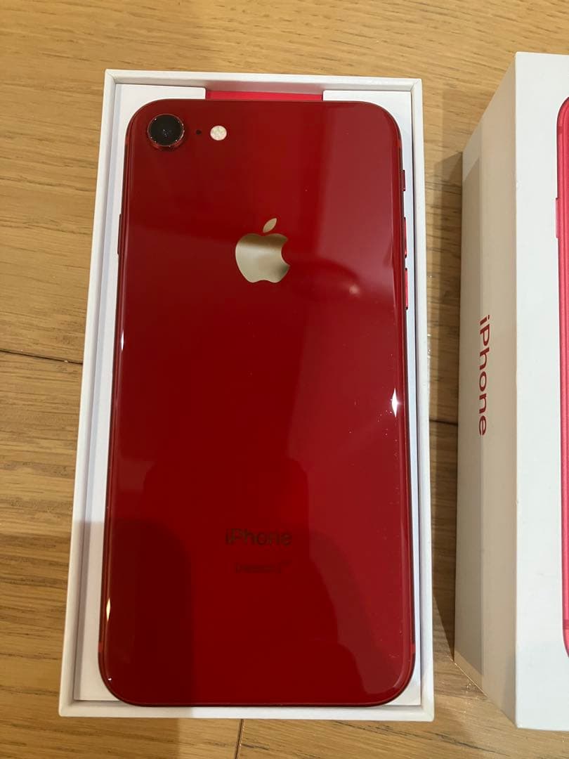 iPhone8レッド64G