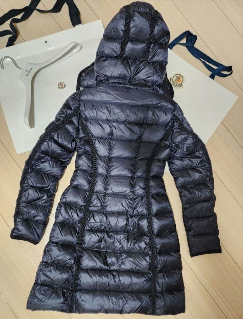 定価35万円■正規MONCLER■ＨＥＲＭＩＮＥ　ダウンコート　00