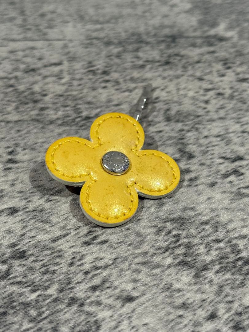 【レア】ルイヴィトン　LOUISVUITTON フルール　ヘアピン