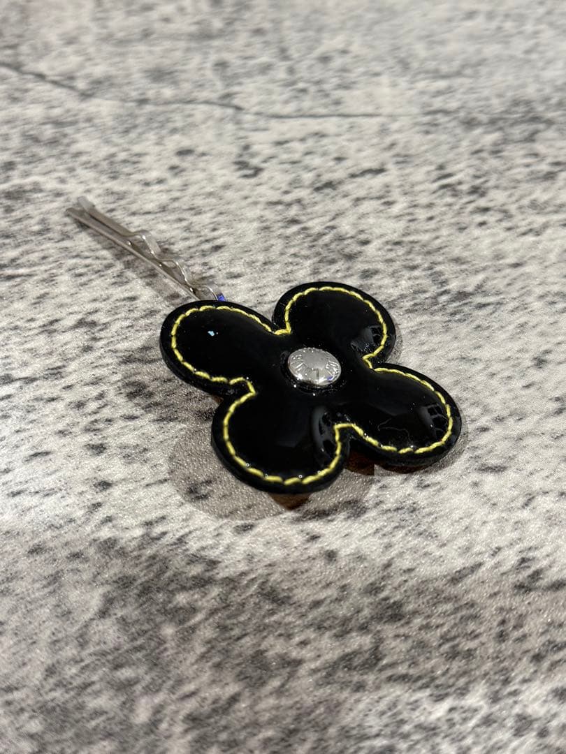 【レア】ルイヴィトン　LOUISVUITTON フルール　ヘアピン