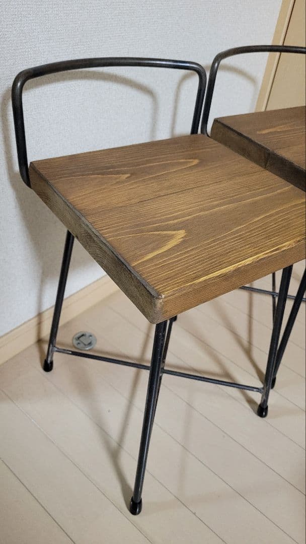 シンプルな木製スツール2脚セット　アンティーク　職人