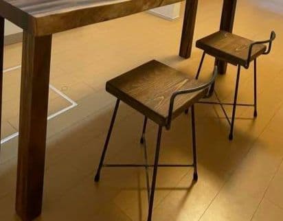 シンプルな木製スツール2脚セット　アンティーク　職人