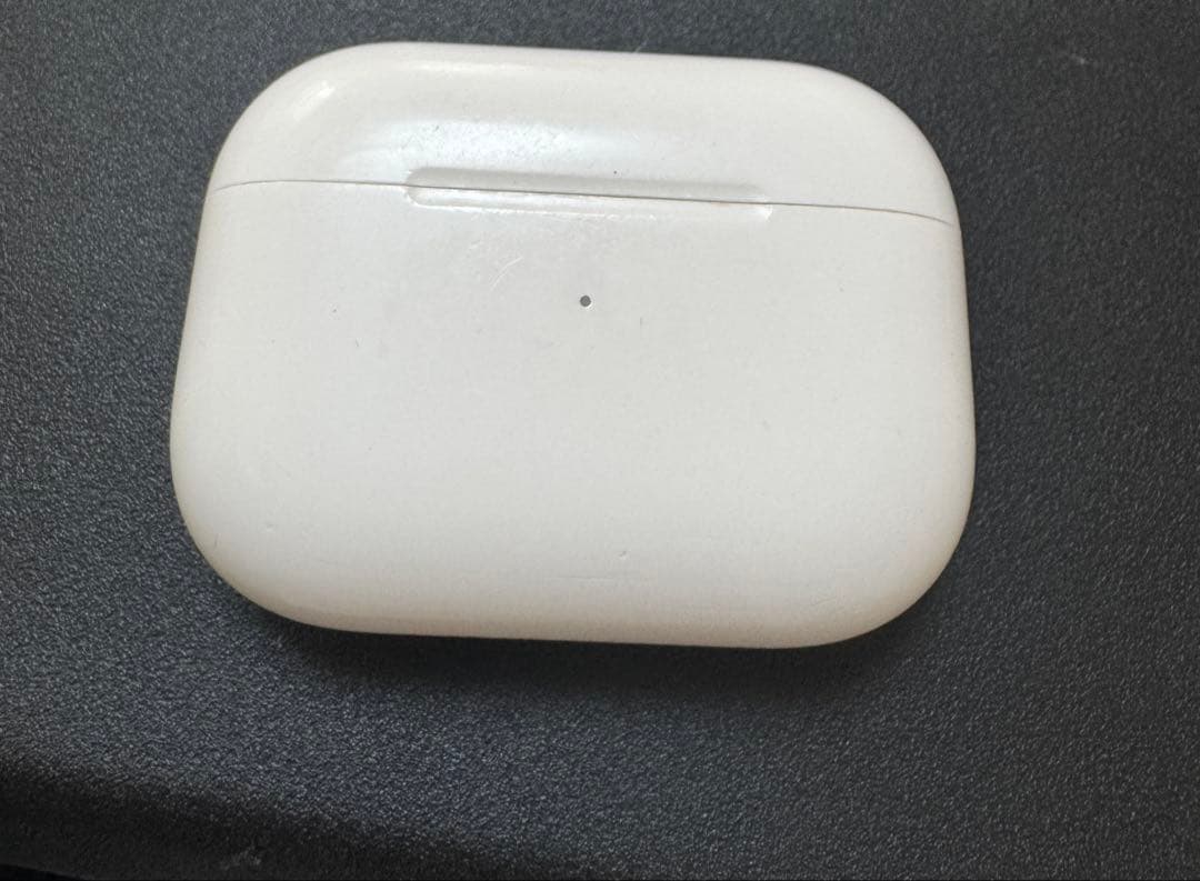 Airpods pro 第2世代　Lightningケース