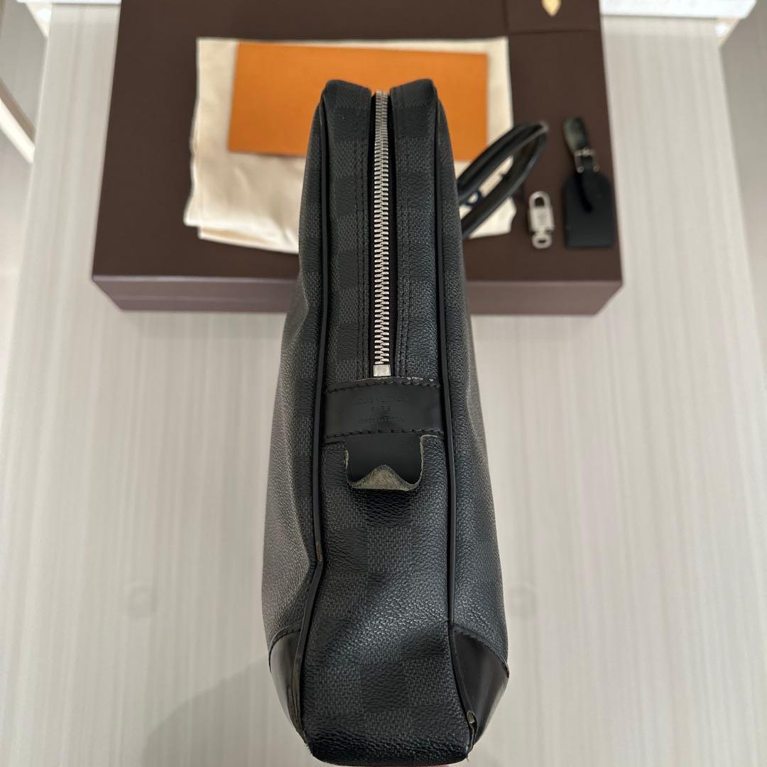 ルイヴィトン ポルトドキュマンボワヤージュ ダミエグラフィット ブラック