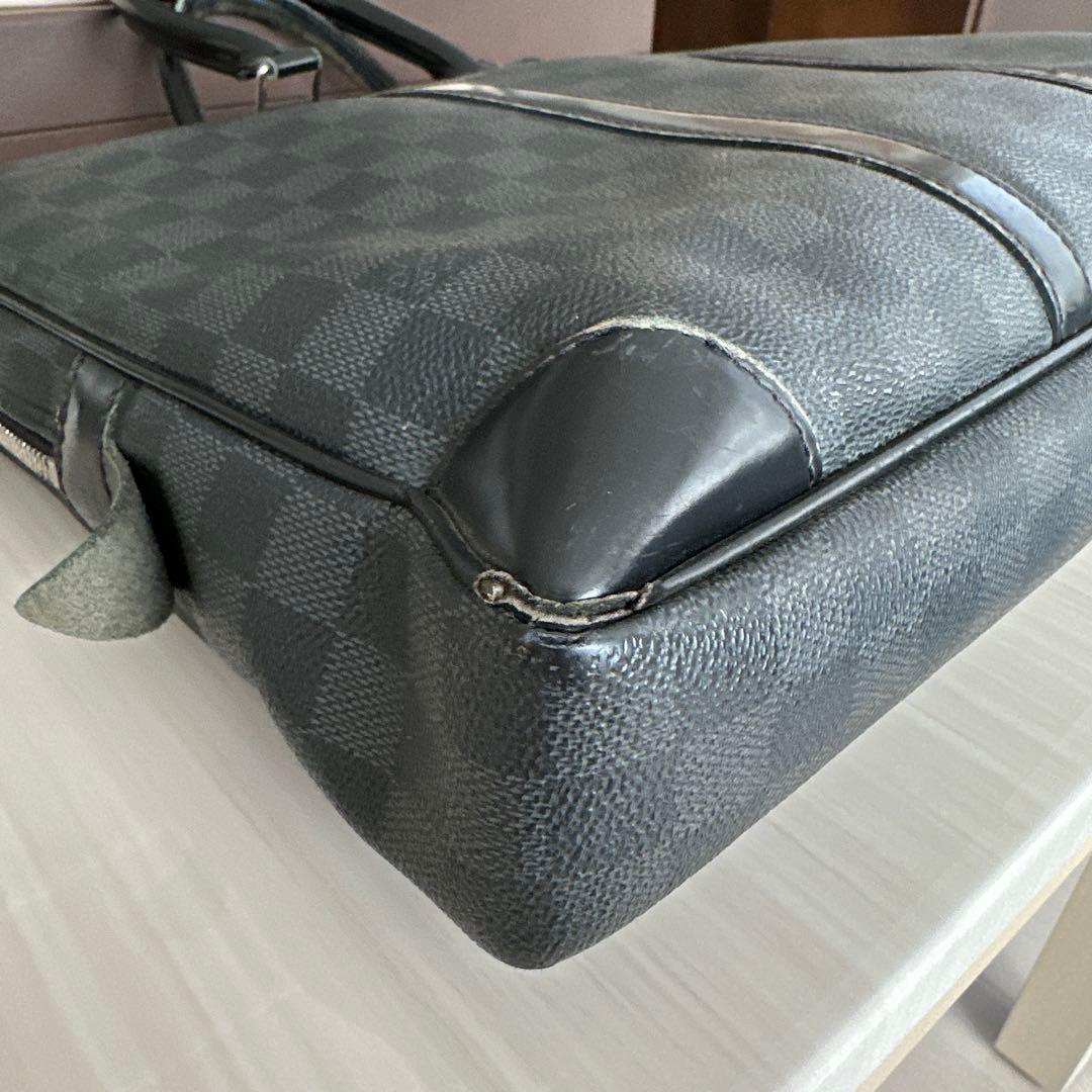 ルイヴィトン ポルトドキュマンボワヤージュ ダミエグラフィット ブラック