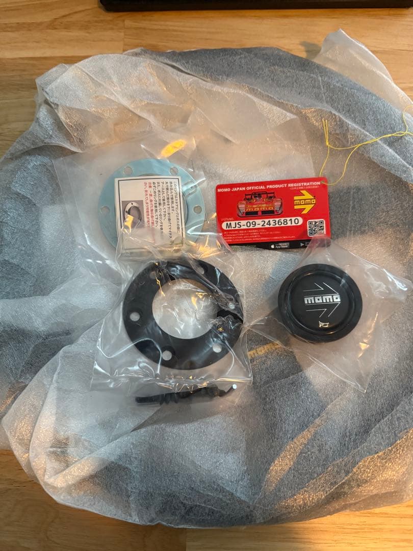 正規品 MOMO ステアリング TUNER ブラック 35パイ T-14