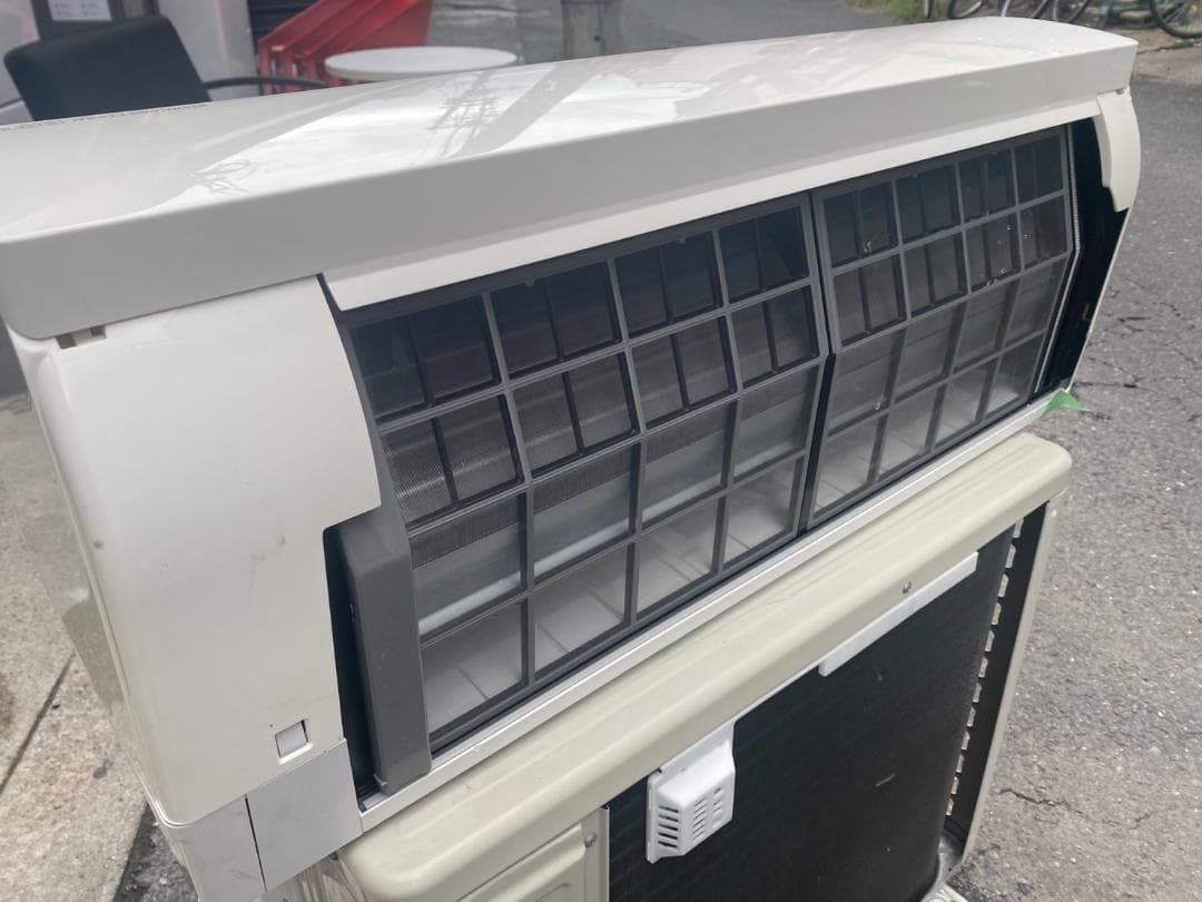 A710♠️HITACHI冷暖房 ルームエアコン 6畳用 RAS-KW22H