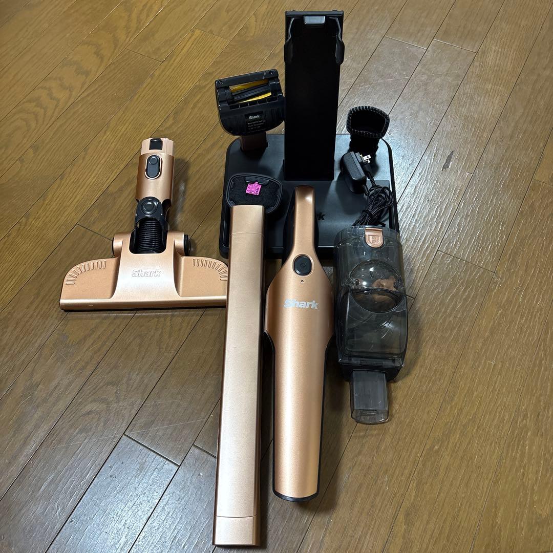 Shark スティッククリーナー ライトコーラル本体