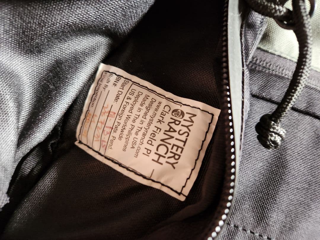 MYSTERY RANCH　インベーダー　メッセンジャーバッグ