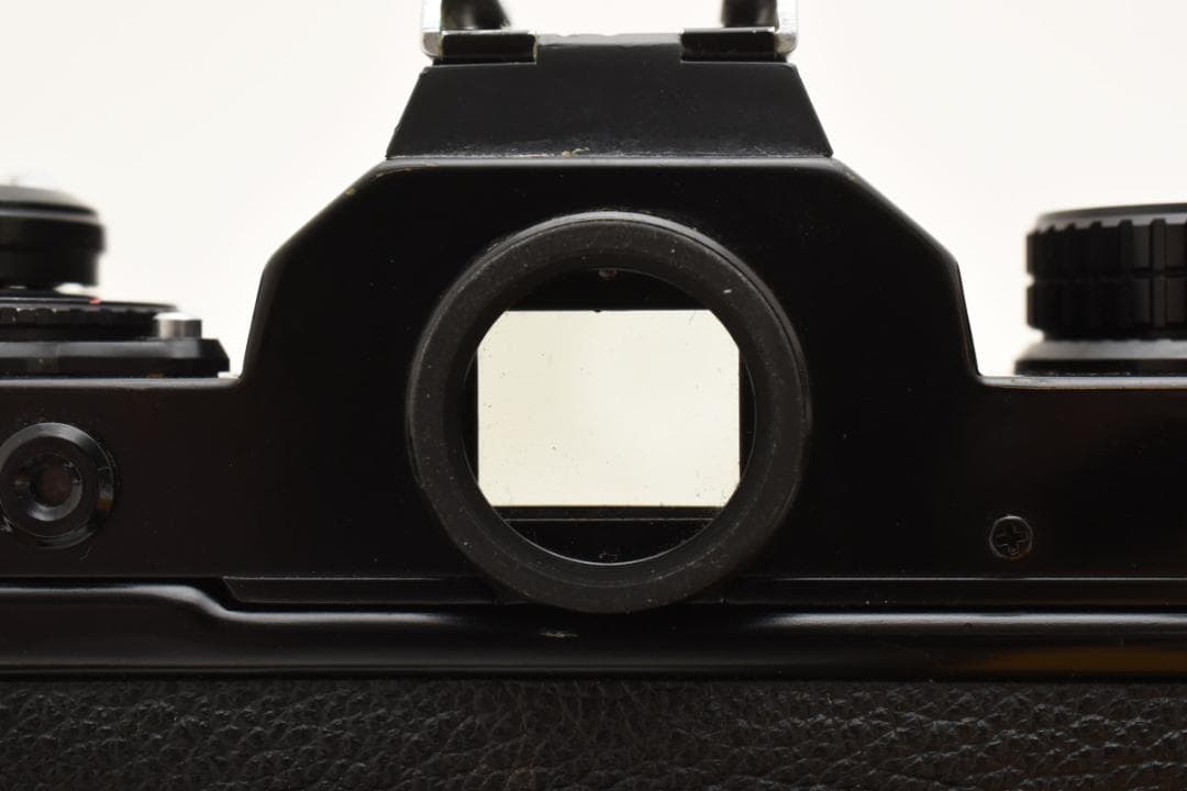 ★各部モルト張り替え済・美品★ ニコン Nikon FE ボディ #18850