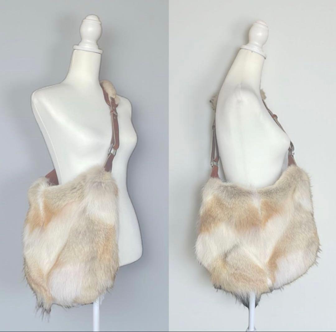 極美品★イサムカタヤマ バックラッシュ ショルダーバッグ バナナ 毛皮 本革