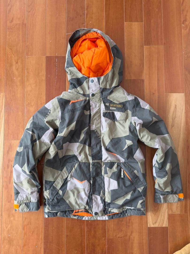 Burton 子ども用スノーボードウェア 迷彩