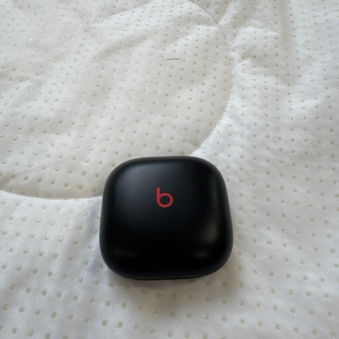 Beats Fit Pro (ビーツフィットプロ) 両耳＋充電ケース