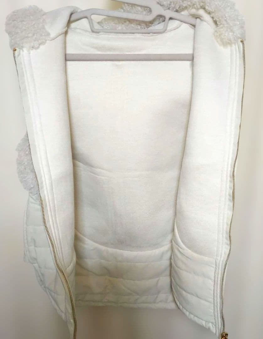 デザインアエラ　プードルファーベスト　リバーシブル　ホワイト