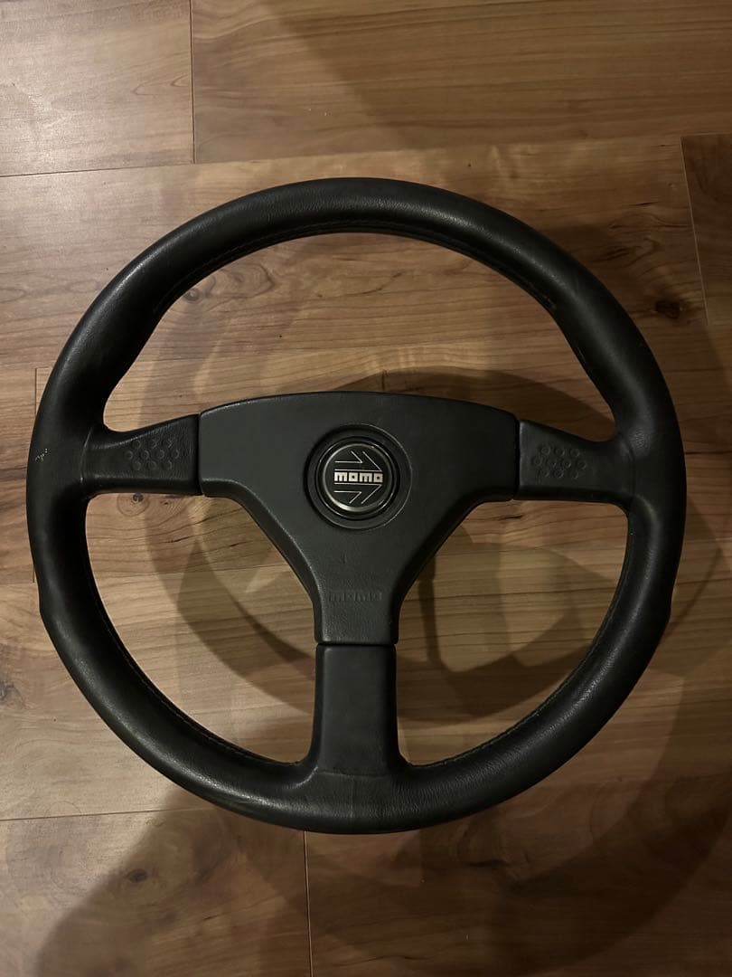 momo ステアリング 3スポーク 黒