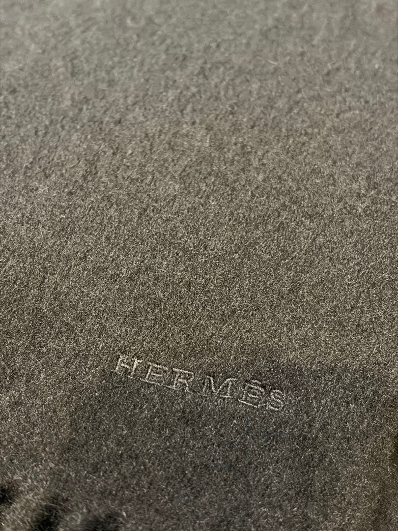 HERMES ブラックマフラー(カシミア100%)