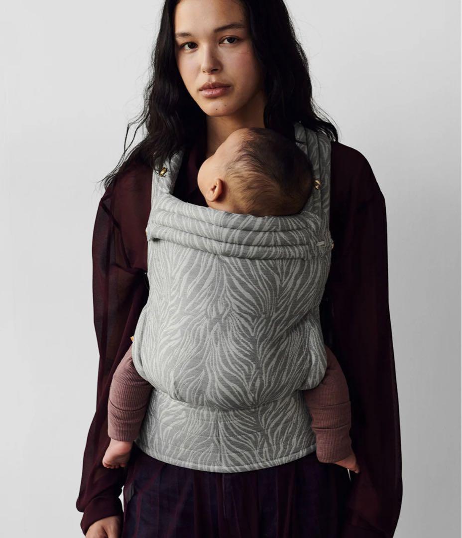 アーティホッペ 抱っこ紐