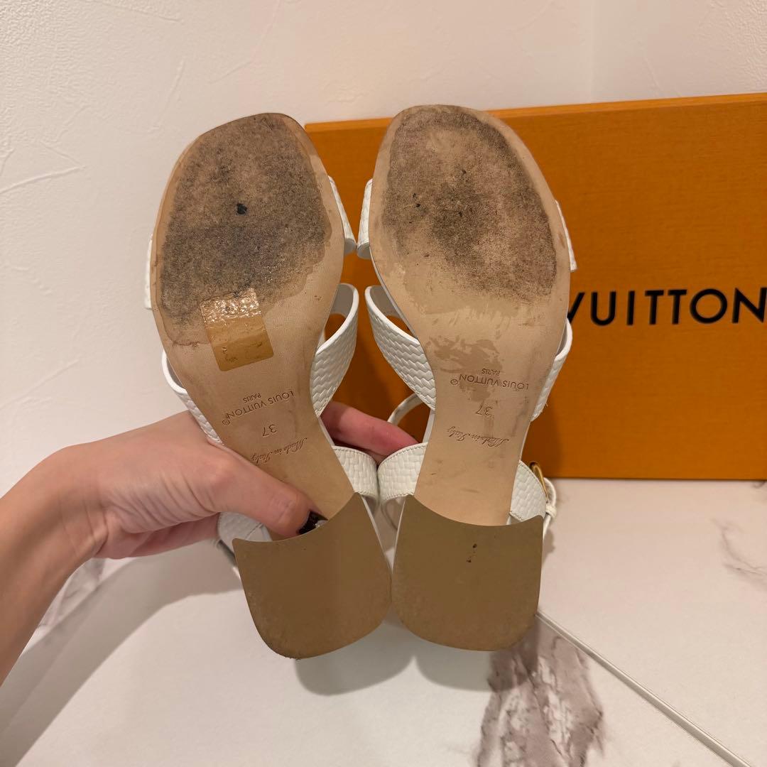 LOUIS VUITTON ホワイト サンダル　LV イソラ サンダル