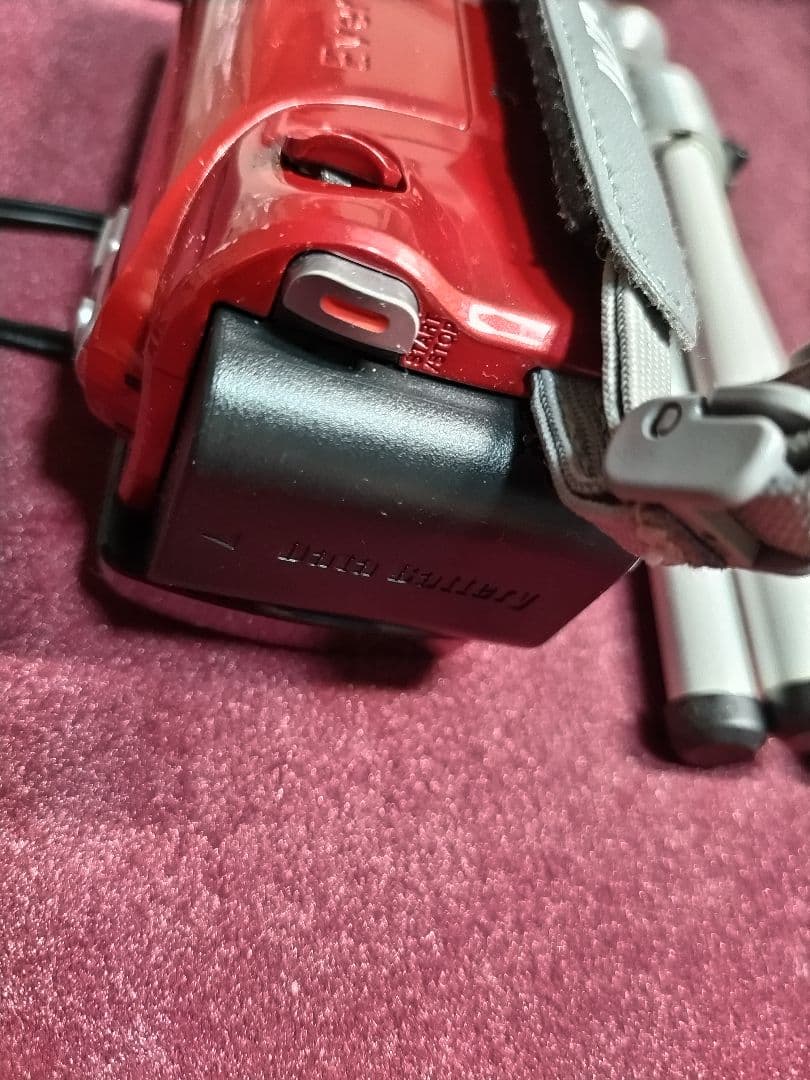 【使用回数 3回】JVC フルHD ビデオカメラ 充電のコード以外ありません