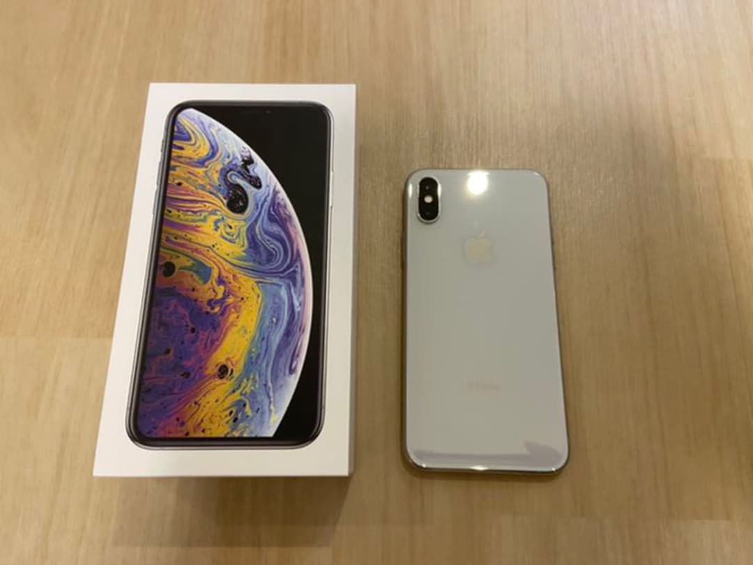 iPhoneXS 256GB スマートフォン　Apple White 白