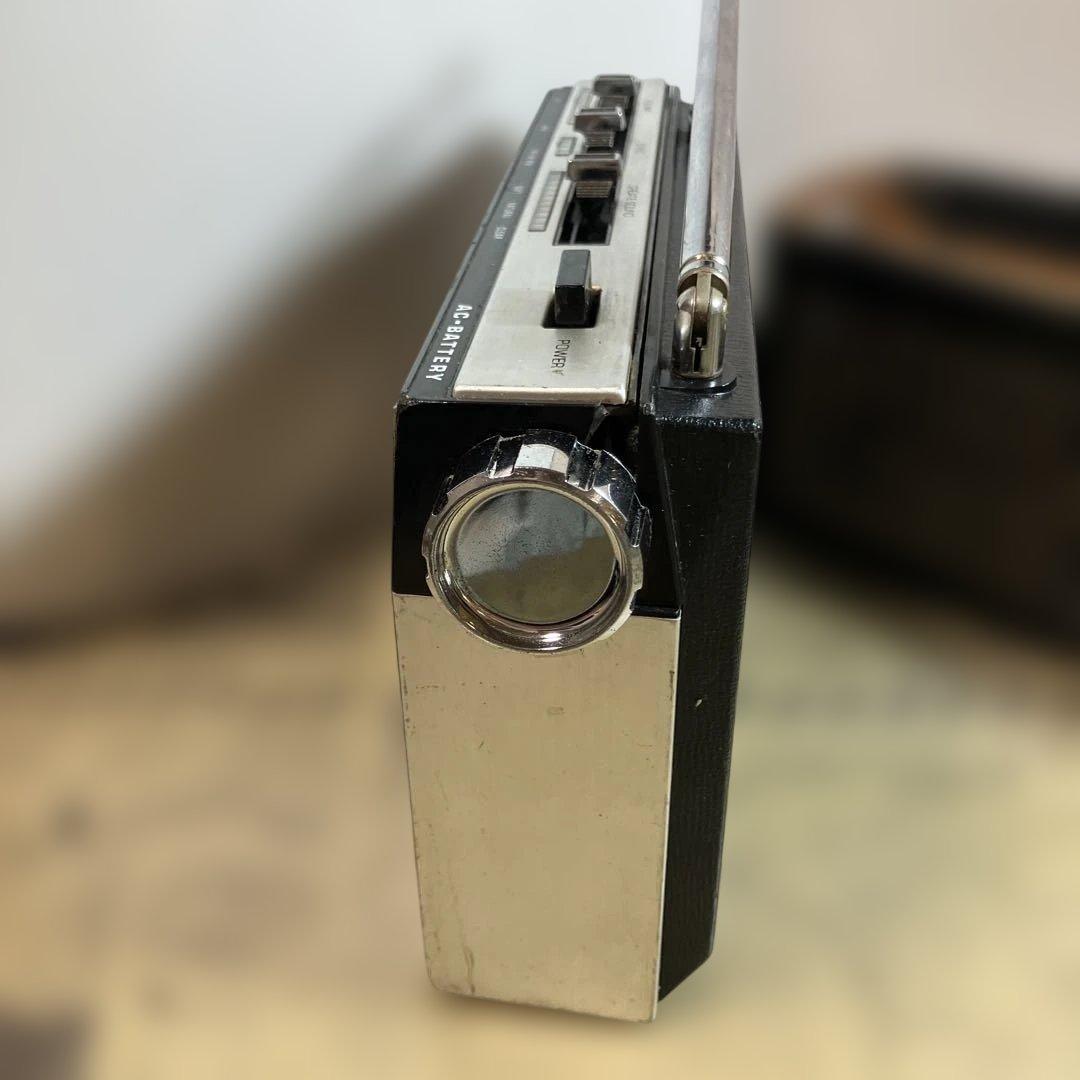 ラジオ造りの御三家はビクター、ソニー、ナショナルでしょうね　F-930N