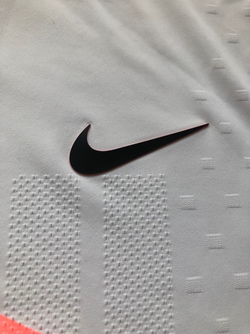 【美品】ナイキ　フェデラーモデル　テニスウェア　Tシャツ　Mサイズ　nike