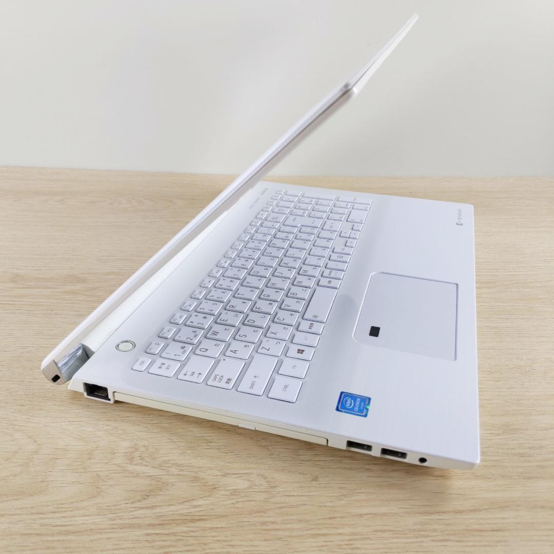 Win11 高速SSD メモリ12GB 東芝ノートパソコン 初期設定済み カメラ