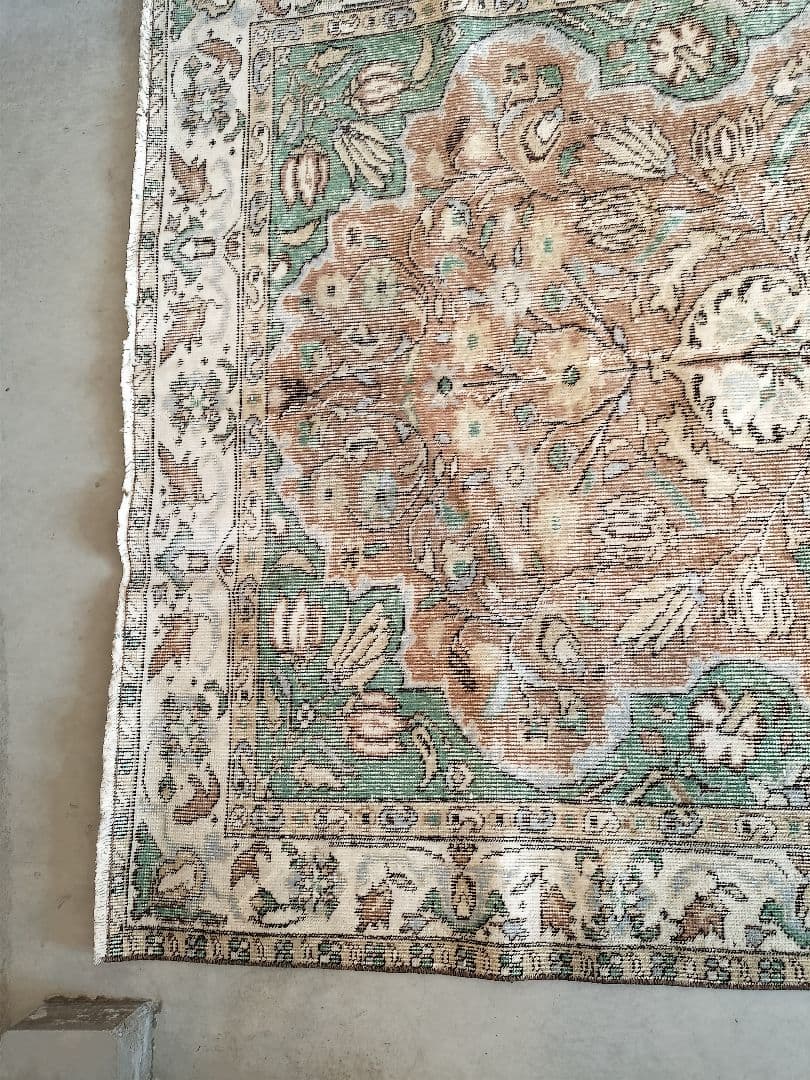 大判/淡ブラウンとミントグリーン　ヴィンテージトルコラグ　No616