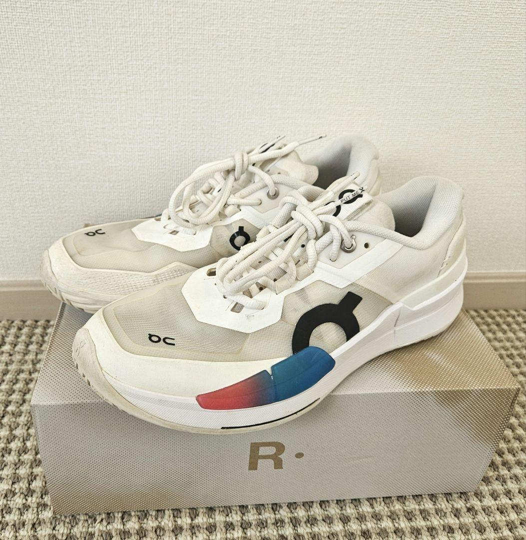 On テニスシューズ　THE ROGER Pro 2 27㎝