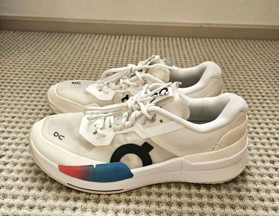 On テニスシューズ　THE ROGER Pro 2 27㎝